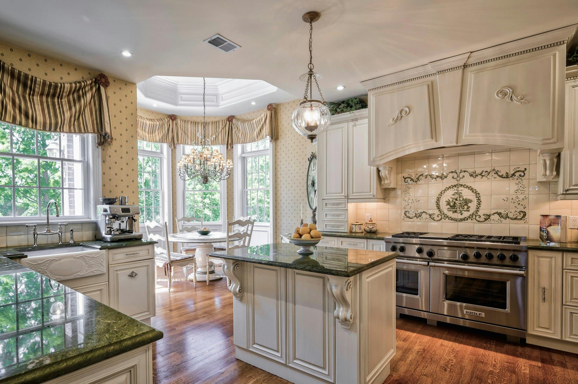 21 Hathaway Lane, Manhasset, New York image 19