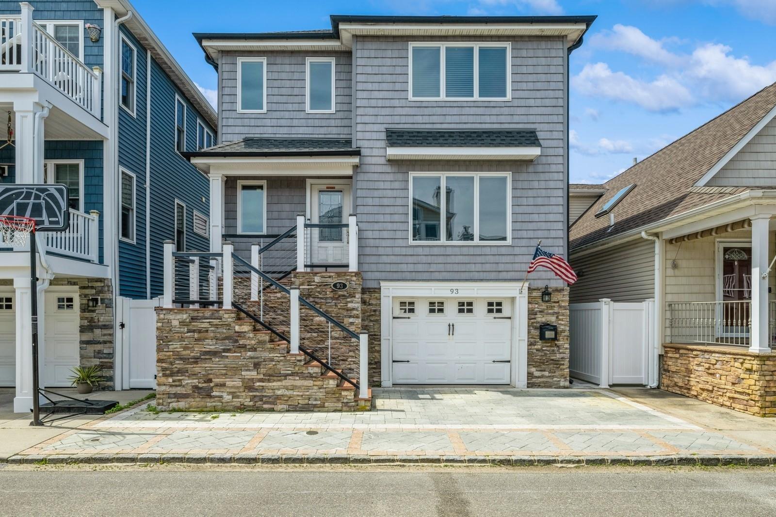 93 Nebraska Street