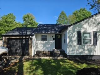 Juniper Avenue, Smithtown, Hamptons, NY - 3 Bedrooms  
1 Bathrooms - 
