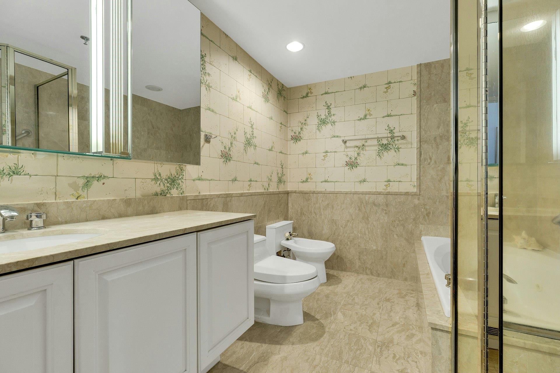 100 Hilton Avenue Avenue #510 E, Garden City, New York image 26