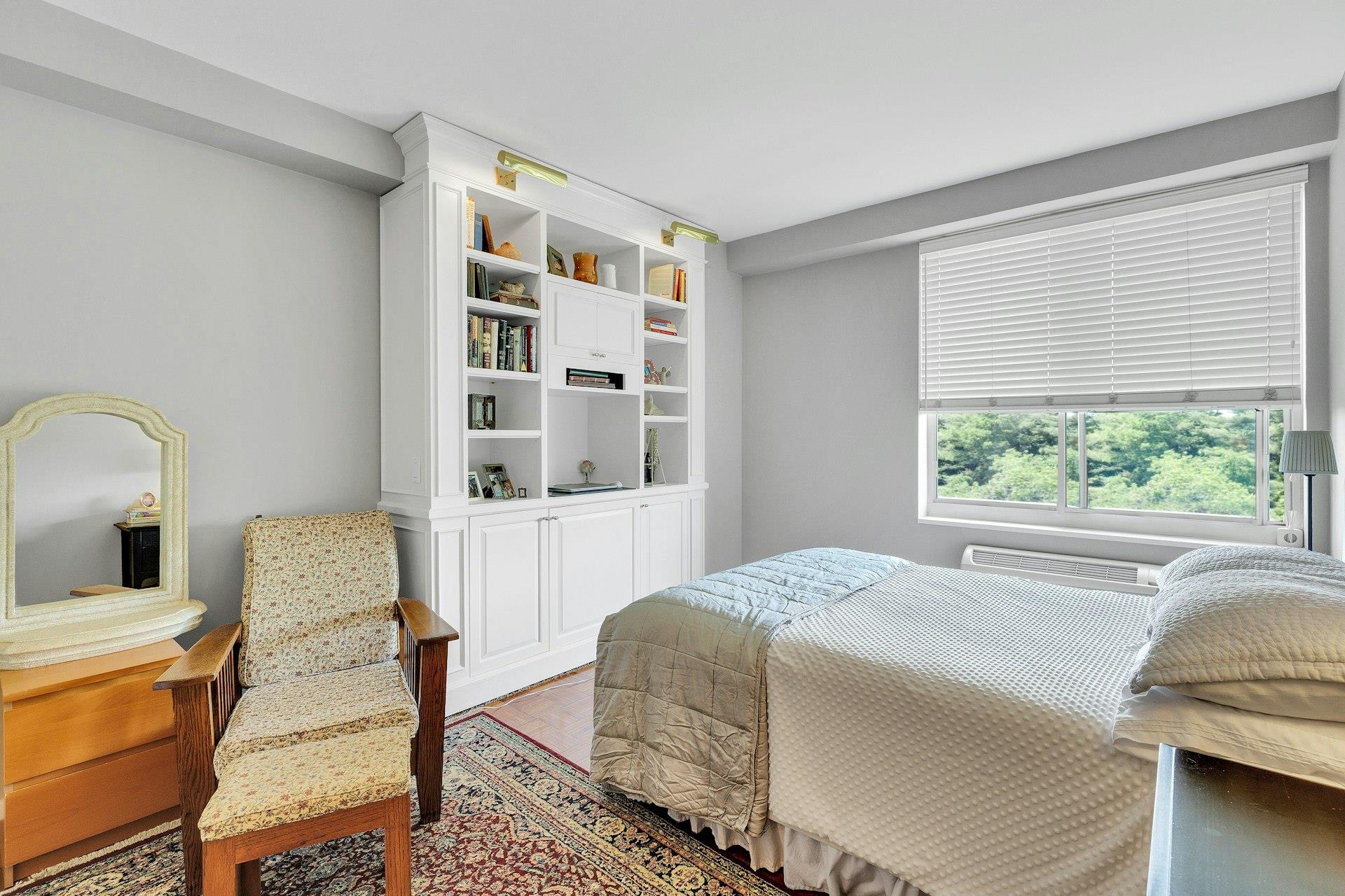100 Hilton Avenue Avenue #510 E, Garden City, New York image 21