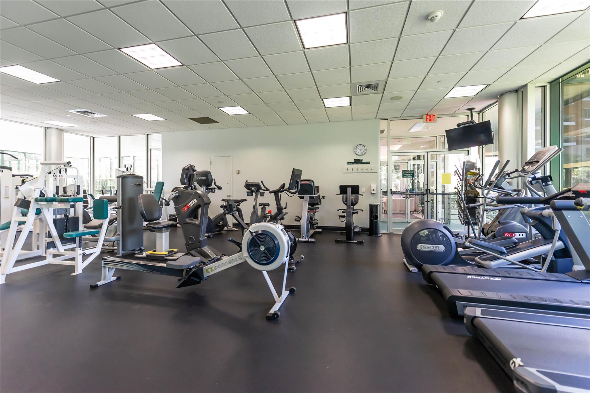 100 Hilton Avenue #510 E, Garden City, New York image 8