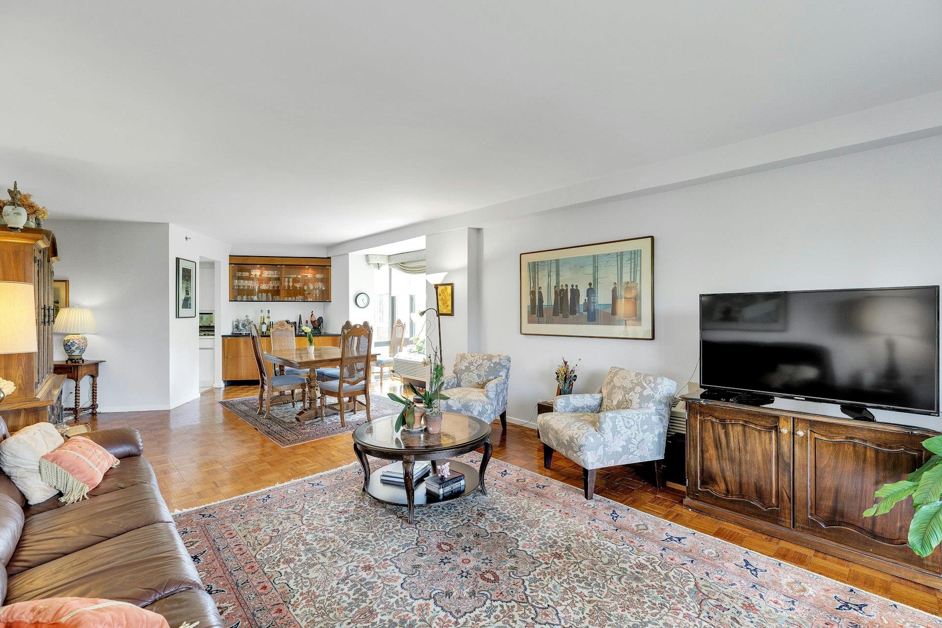 100 Hilton Avenue Avenue #510 E, Garden City, New York image 17
