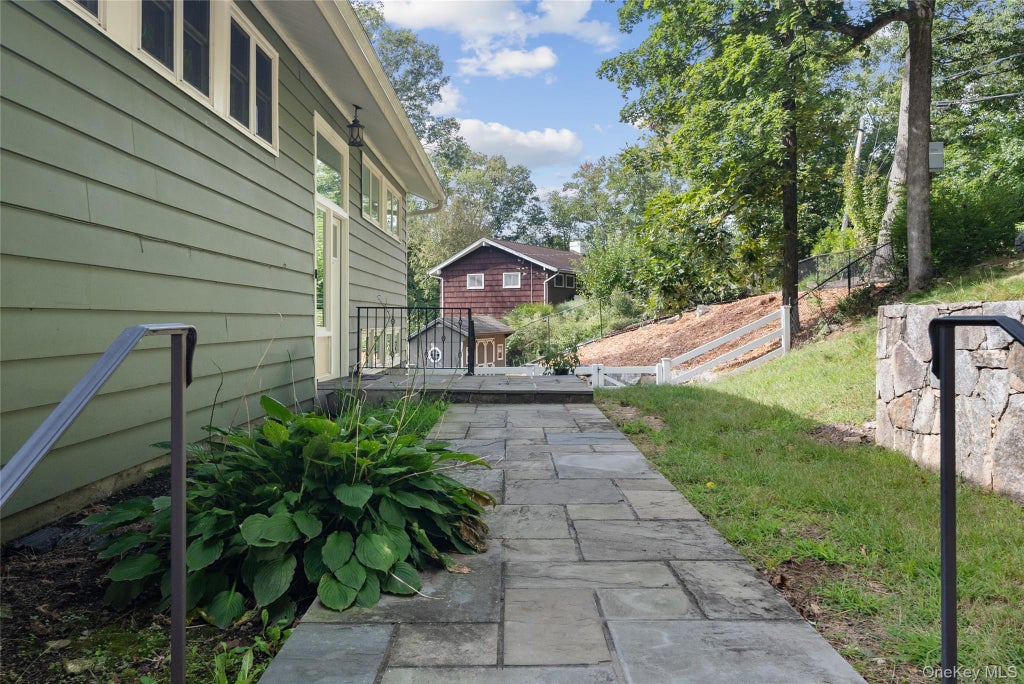 Photo of 94 Todd Lane, Briarcliff Manor, NY 10510 (MLS # 1044998)