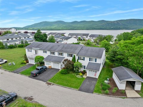 221 Tamerisk Lane New Windsor NY 12553