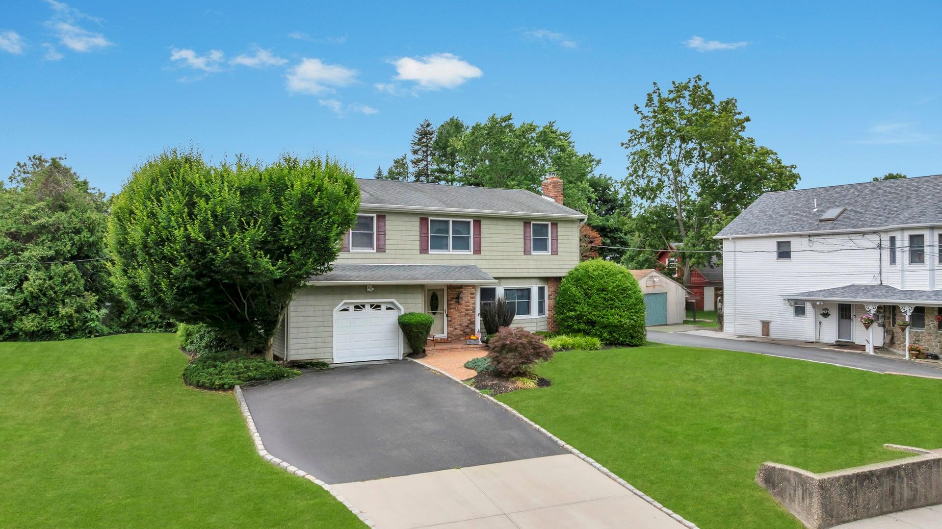 120 Mills Pond Road