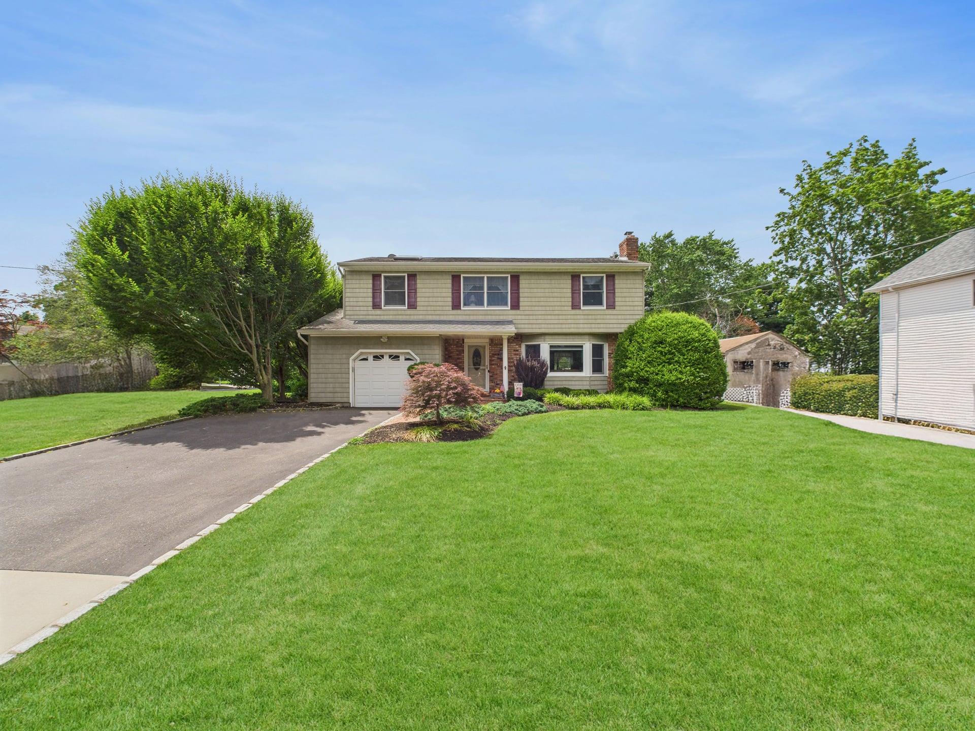 120 Mills Pond Road
