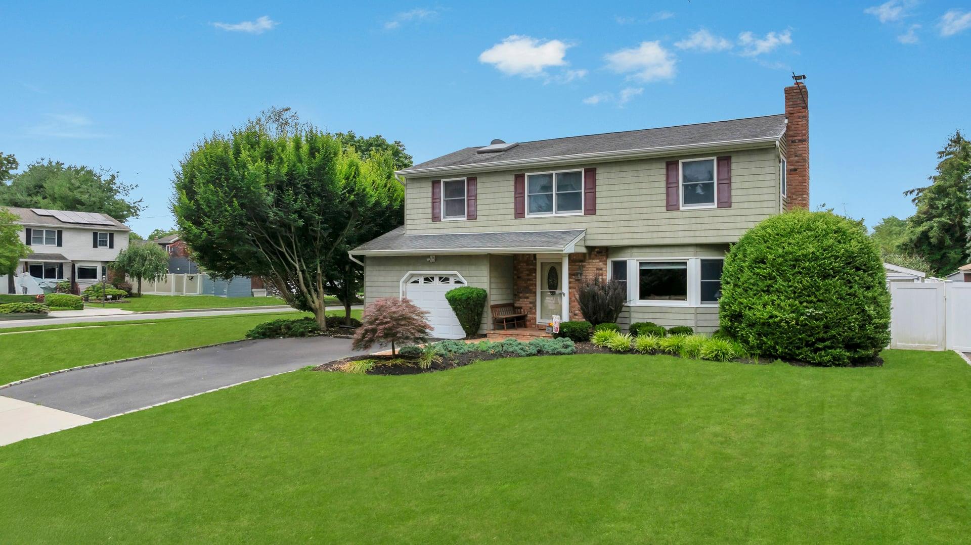 120 Mills Pond Road