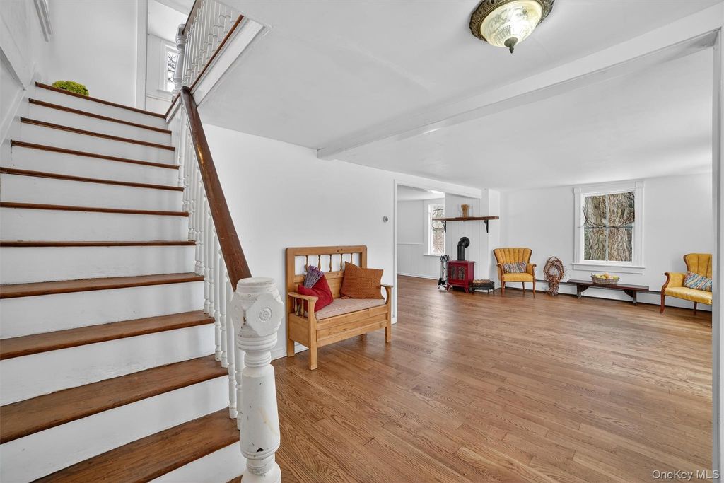 Photo of 1835 Jacob Road, Cortlandt Manor, NY 10567 (MLS # 960588)