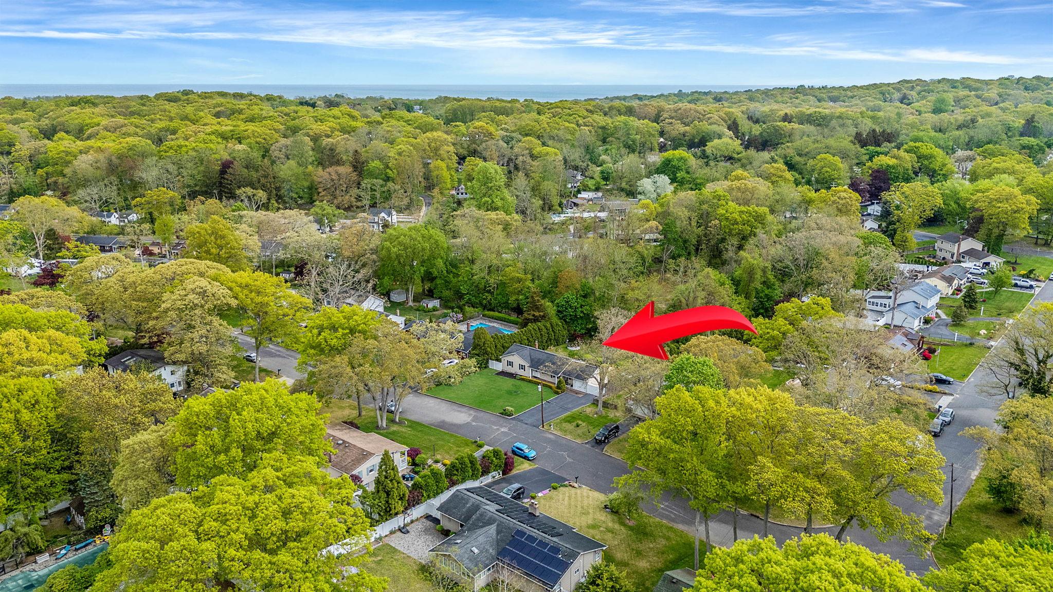 25 Whitewood Drive, Rocky Point, New York image 6