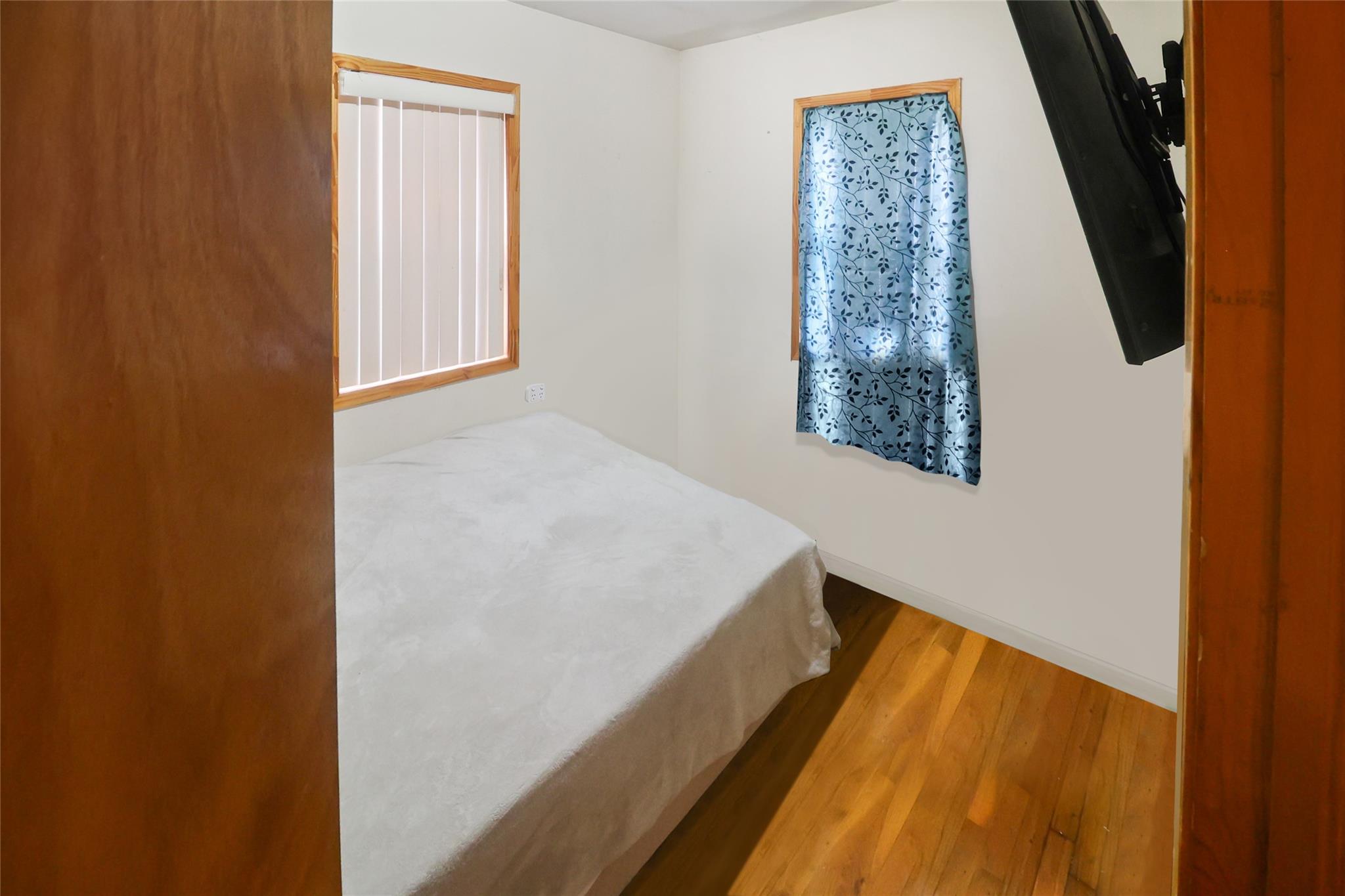 2959 Laconia Avenue, Bronx, New York image 13