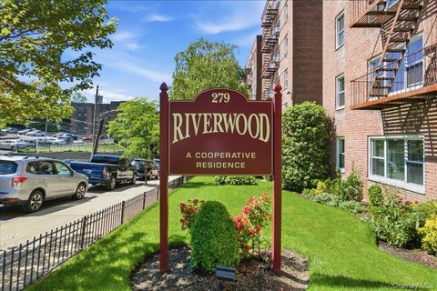 Homes For Sale - 279 N Broadway #8R<br/> Yonkers, NY 10701