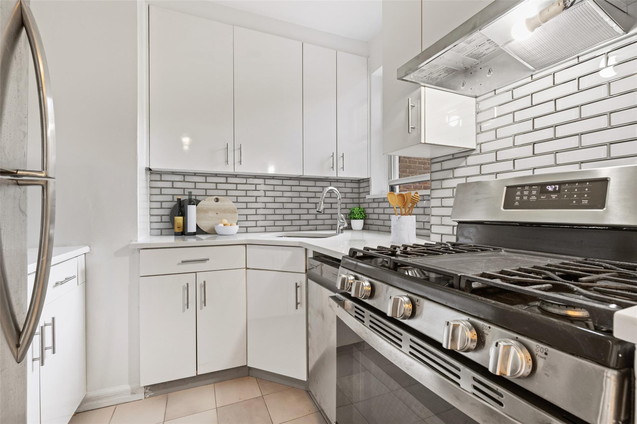 640 W 231st Street 5FF