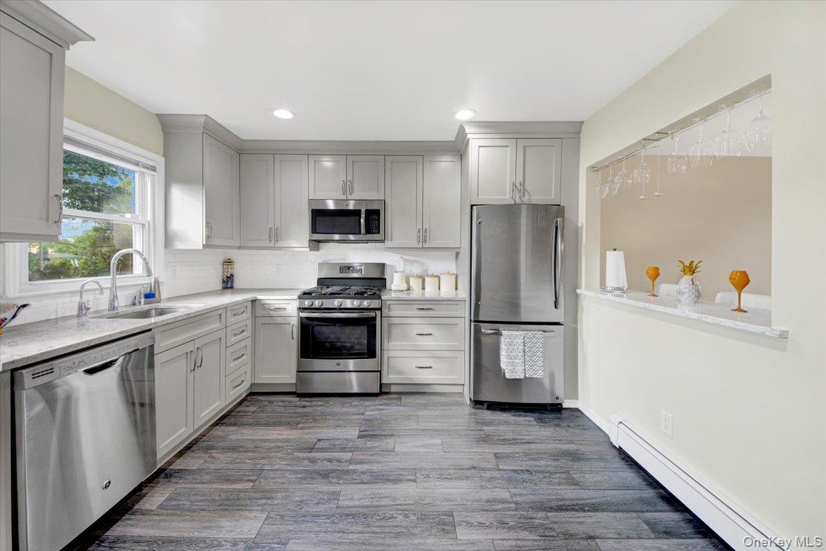 37 aka 39 Deshon Avenue