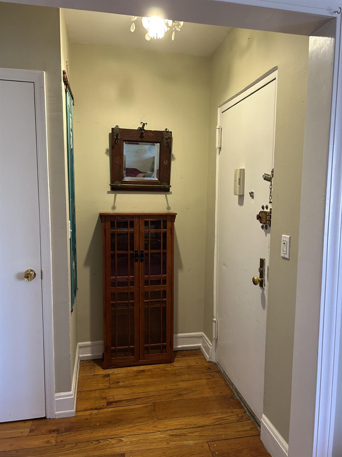 914 Wynnewood Road #4A, Pelham, New York image 2