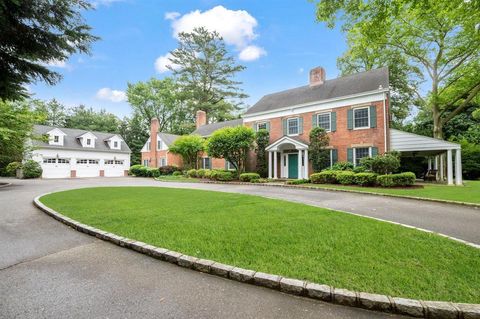 78 McCouns Lane Old Brookville NY 11545