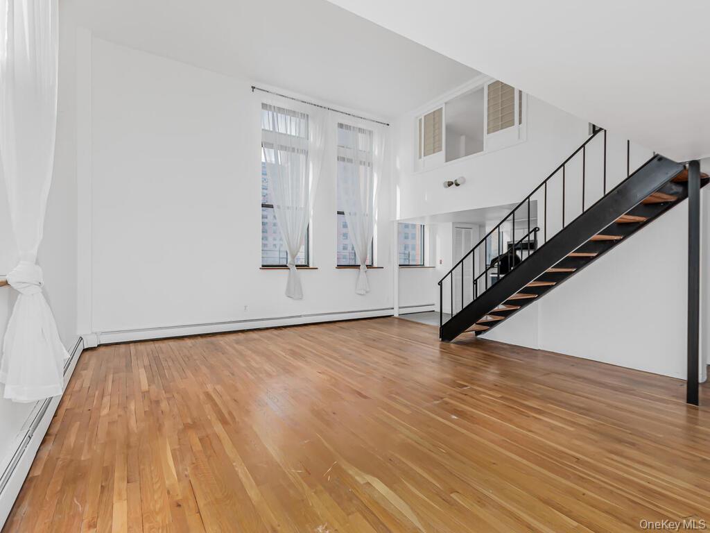 305 E 108th Street 4B