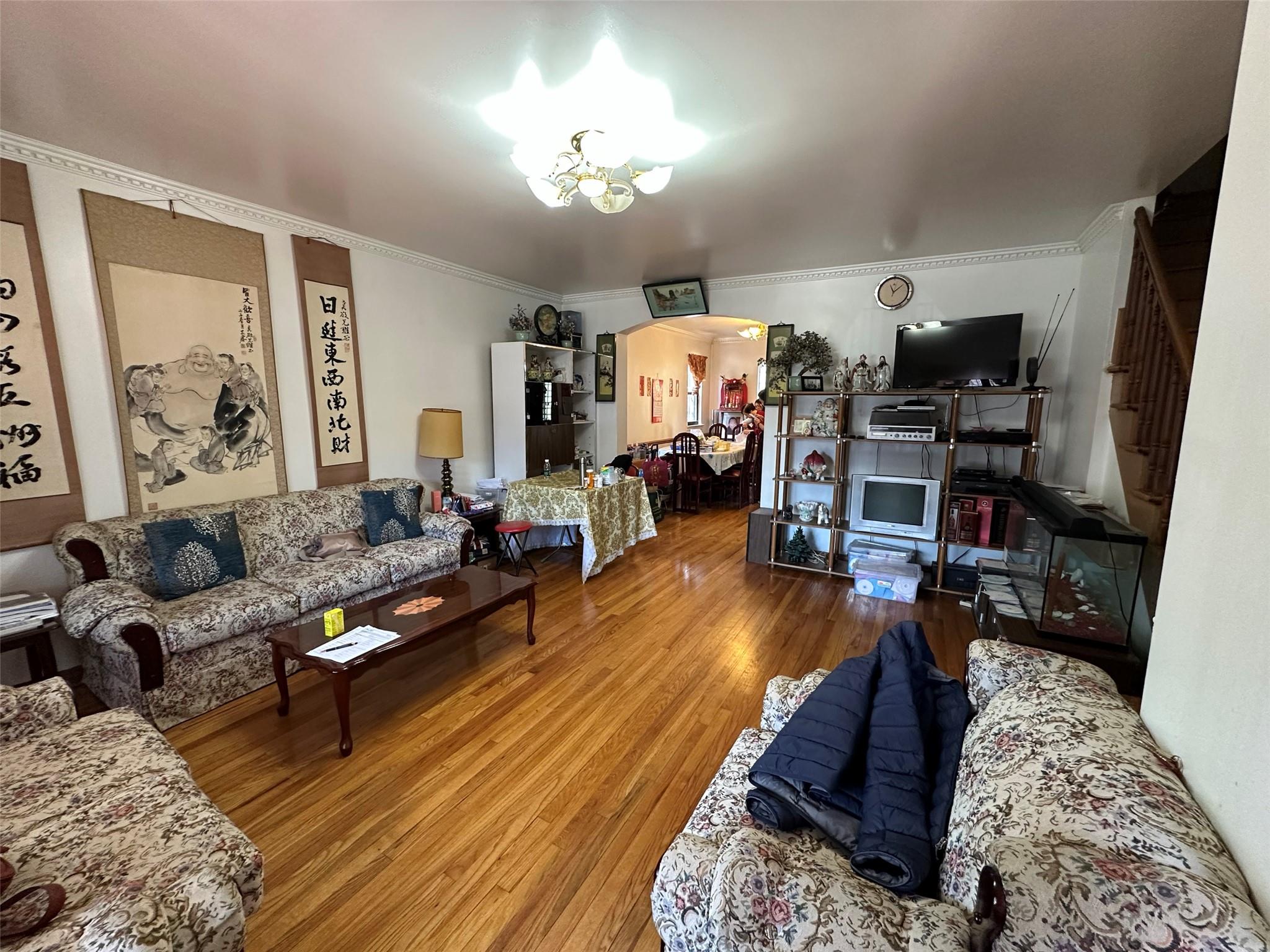 61-56 146th Place, Flushing, New York image 4
