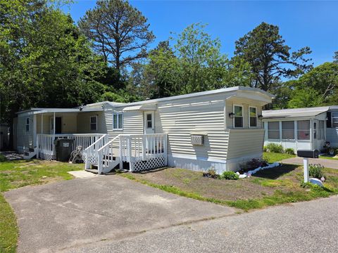Mobile Home For Sale - 525 RIVERLEIGH Ave Ave #C7<br/> Riverhead, NY 11901