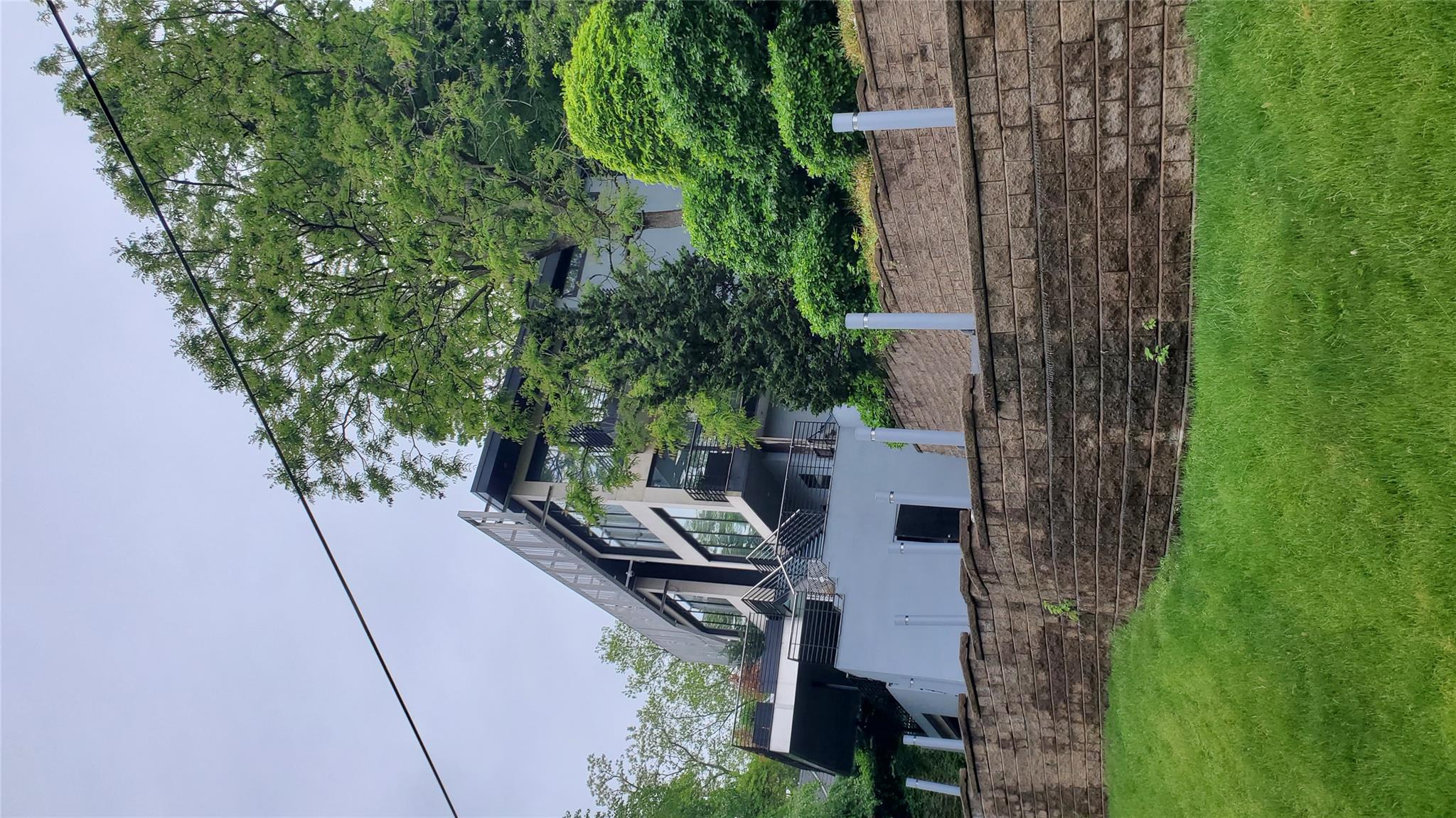 112 Scudders Lane, Glenwood Landing, New York image 1