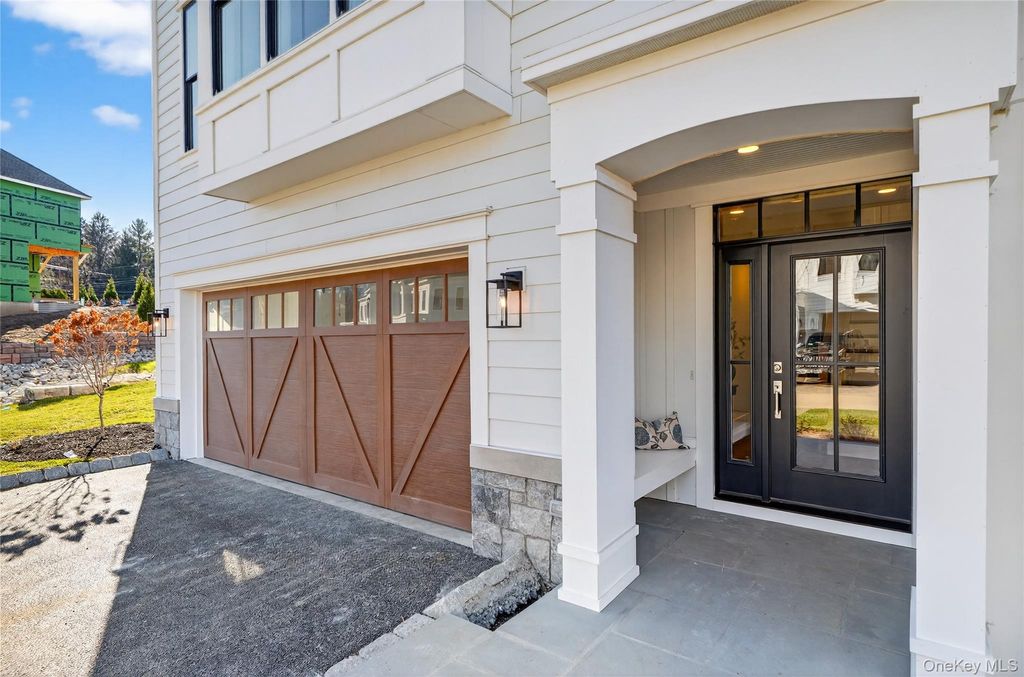 Photo of 1837 Soundview Court, Yorktown Heights, NY 10598 (MLS # 965747)