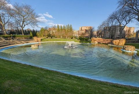 1 Bay Club Drive Unit 6V, Bayside, NY 11360 - MLS#: 940252