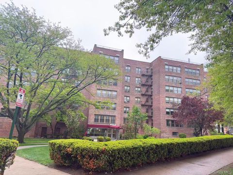Homes For Sale - 18-75 Corporal Kennedy Street #1K<br/> Bayside, NY 11366