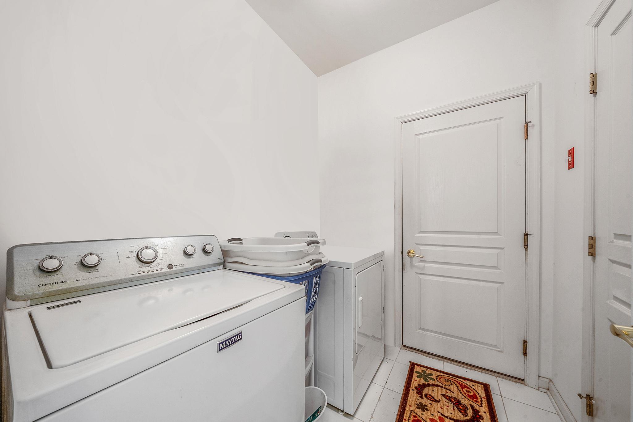 105 Louden Loop, Mount Sinai, New York image 30