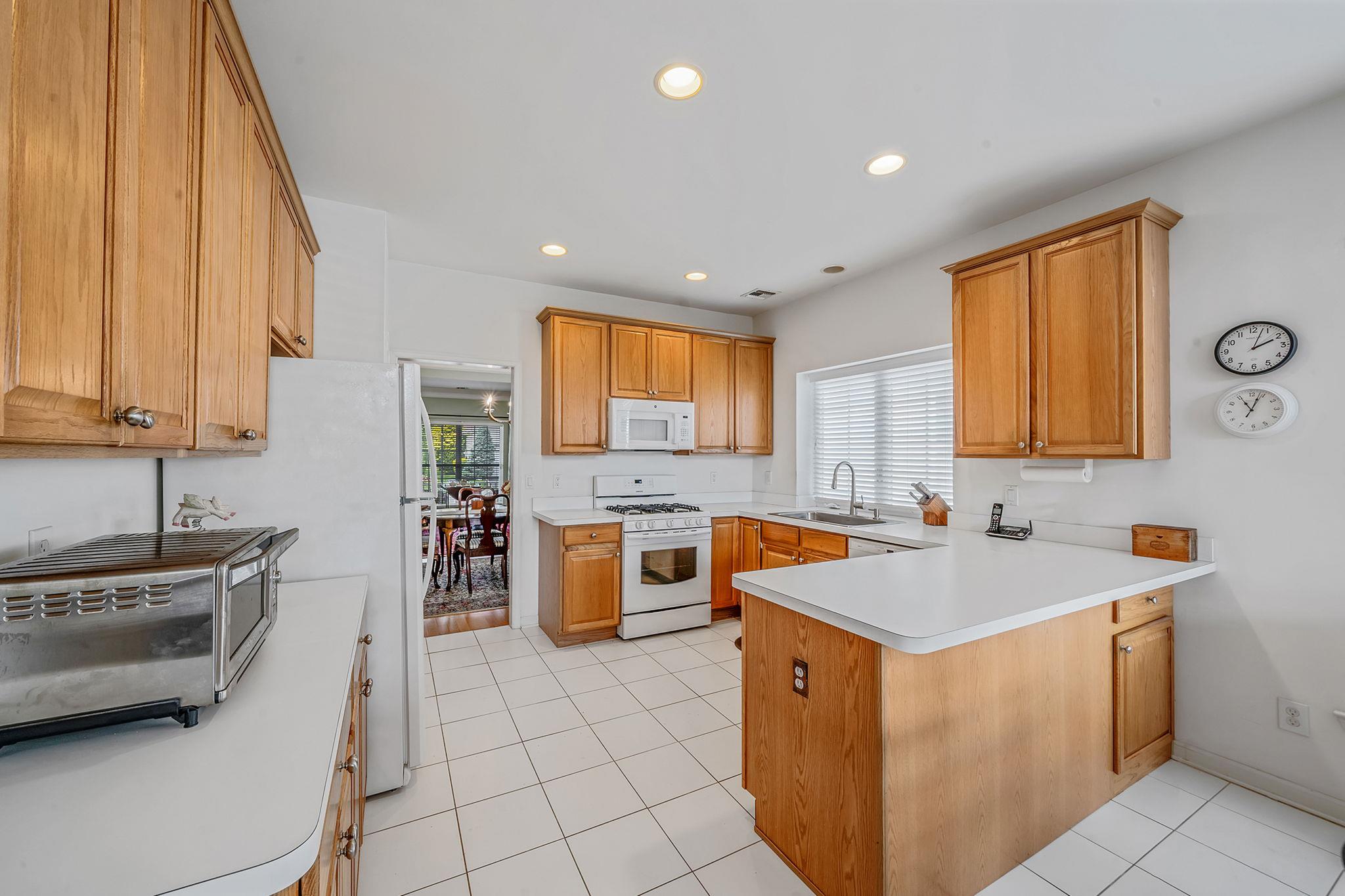 105 Louden Loop, Mount Sinai, New York image 15