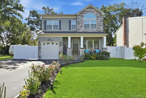 136 OAK ST, DEER PARK, NY 11729 - Image 80d3ebff84433fc75a6318055fa437bc/254249015
