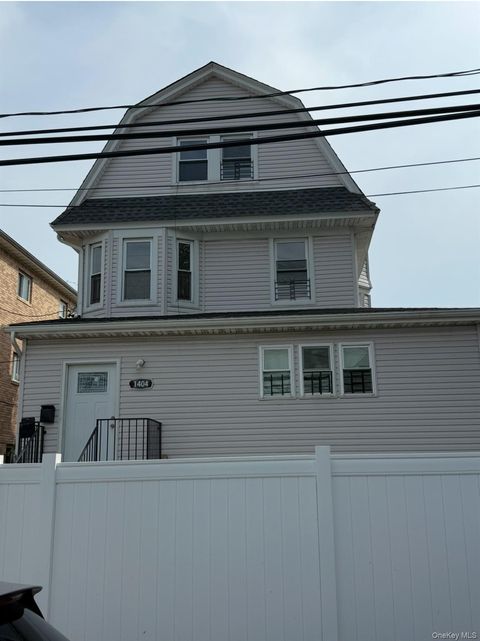 14-04 Dickens Street Far Rockaway NY 11691