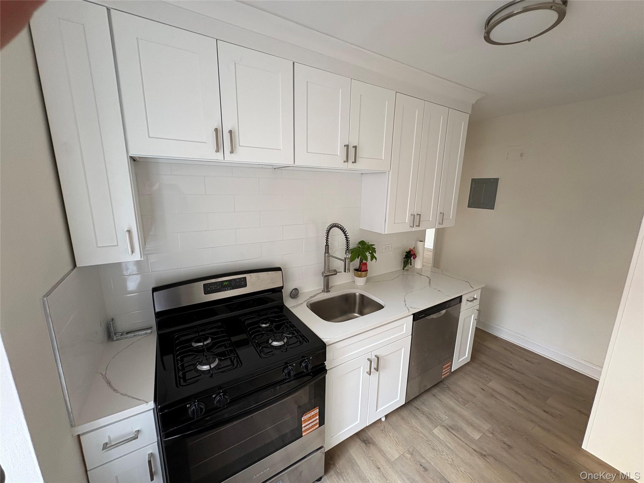 67-12 Yellowstone Boulevard F6