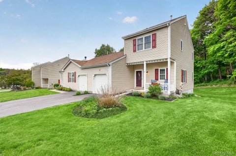 Condo For Sale - 31 Bridgewater Way<br/> Poughkeepsie, NY 12601