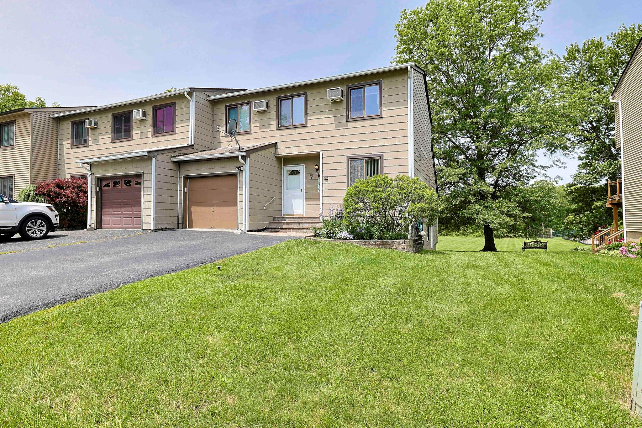 7 Briar Court, Fishkill, New York image 2