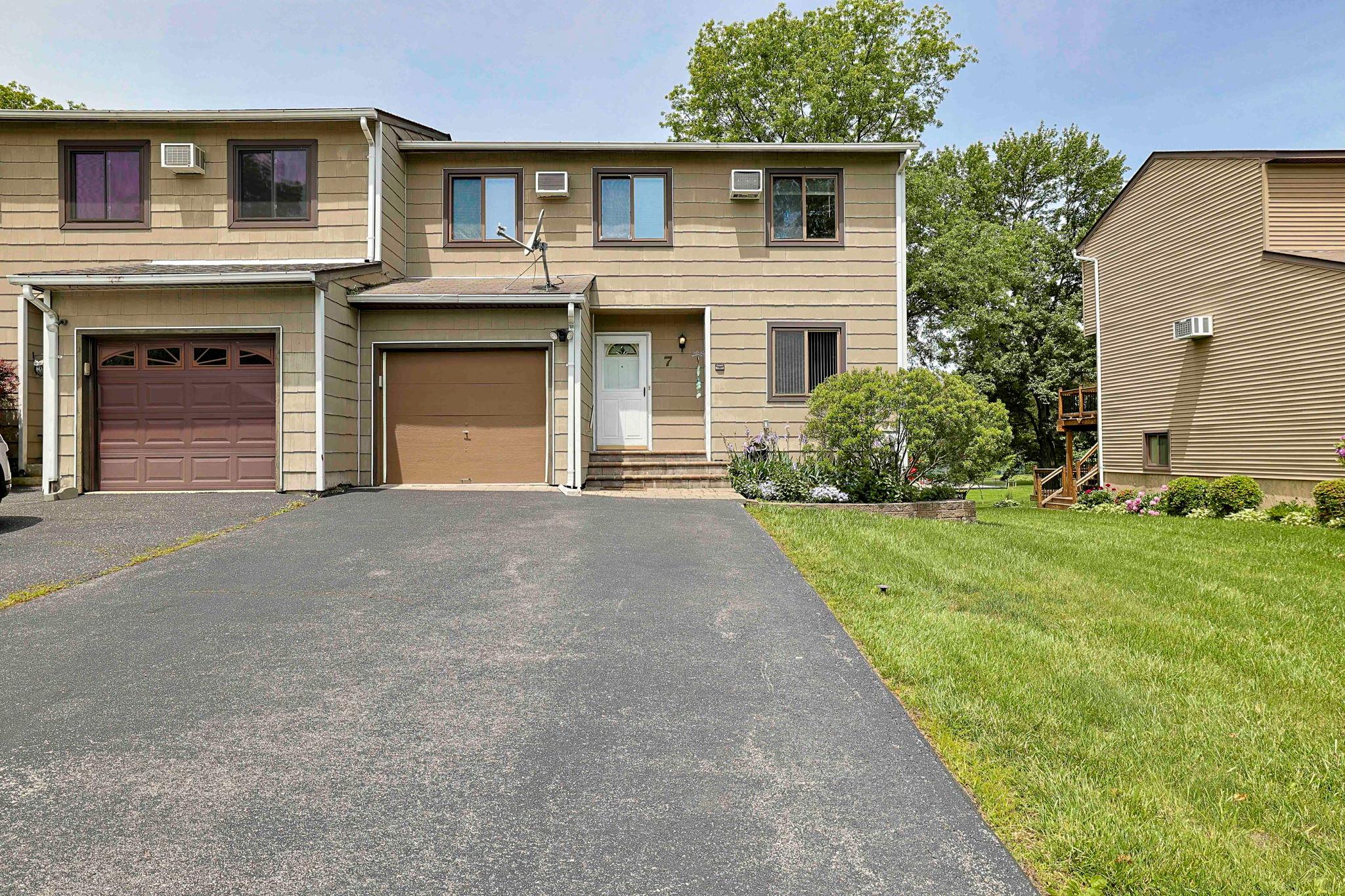 7 Briar Court, Fishkill, New York image 1