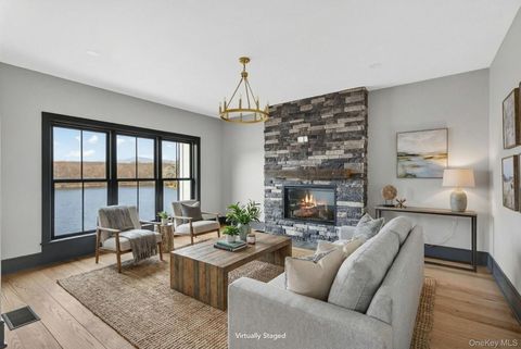 Photo of 16 Icehouse Drive, Saugerties, NY 12477 (MLS # 984633)