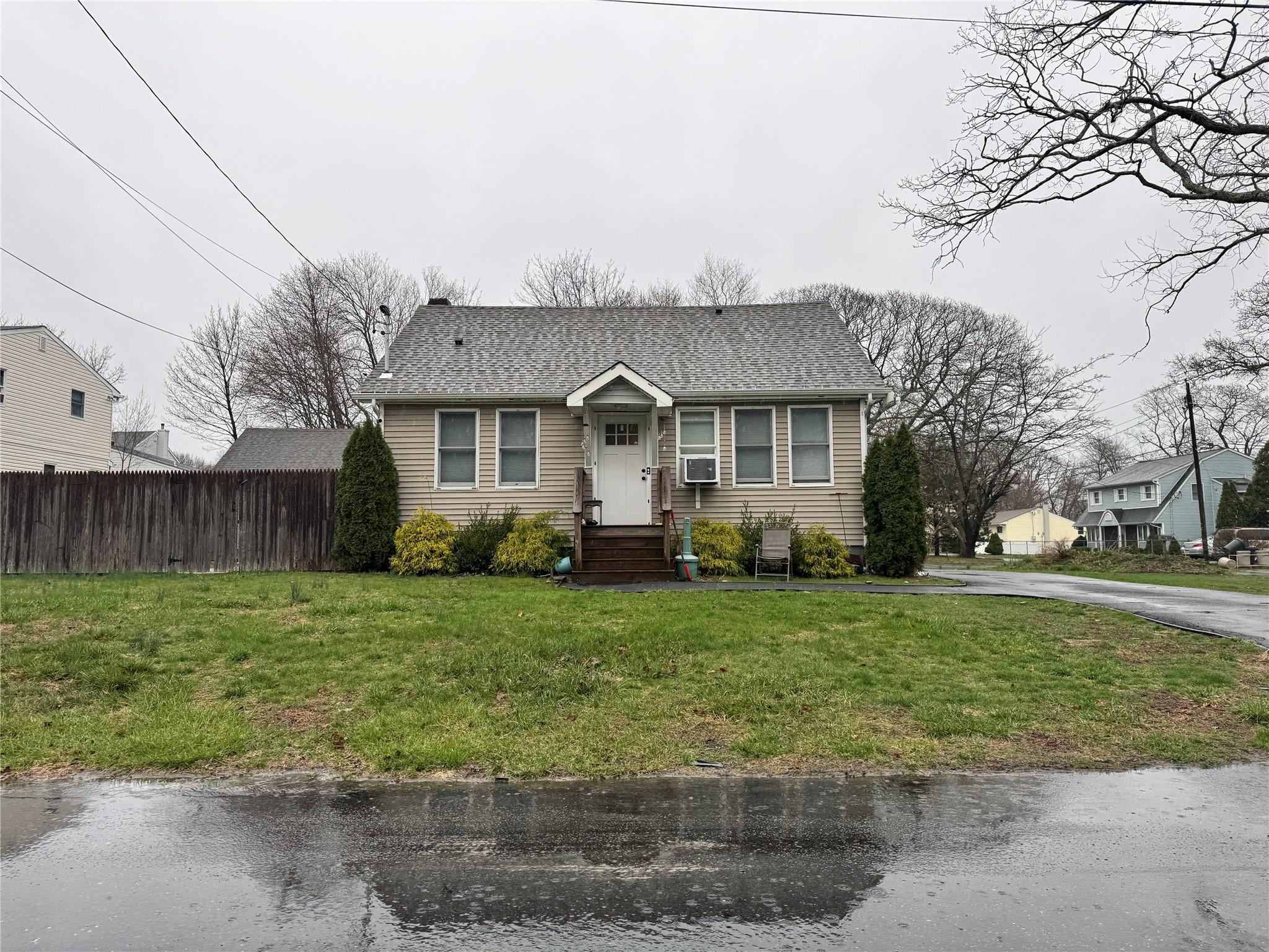 3 Ocean Avenue, Mastic, New York image 1