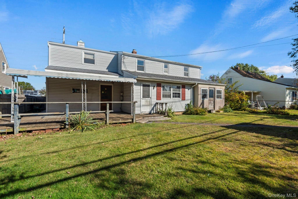 Photo of 30 Hickory Lane, Levittown, NY 11756 (MLS # 1049832)