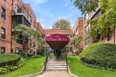 Homes For Sale - 1015 Old Post Road #2K<br/> Westchester County, Mamaroneck, NY 10543