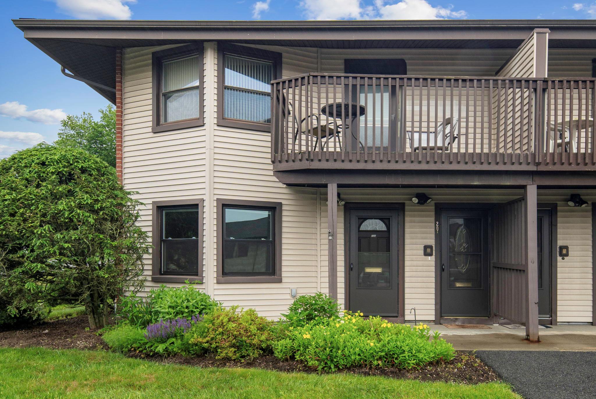 Property for Sale at Hastings Court A, Jefferson Valley, New York - Bedrooms: 1 
Bathrooms: 1 
Rooms: 3  - $338,000