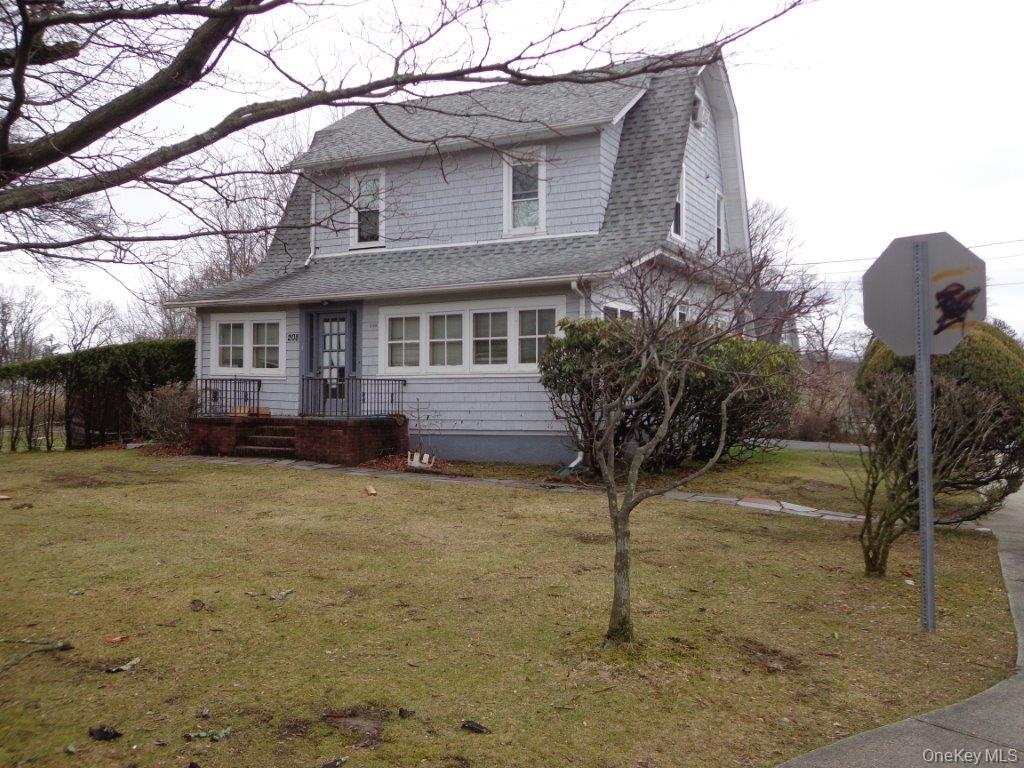 208 Saddle River Road