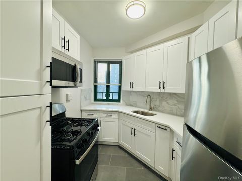 1938 E Tremont Avenue 5B Bronx NY 10462