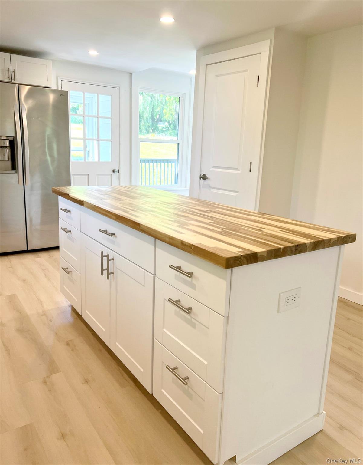 Poughkeepsie, New York 12601, United States, 2 Bedrooms Bedrooms, ,1 BathroomBathrooms,Residential,Active,189115