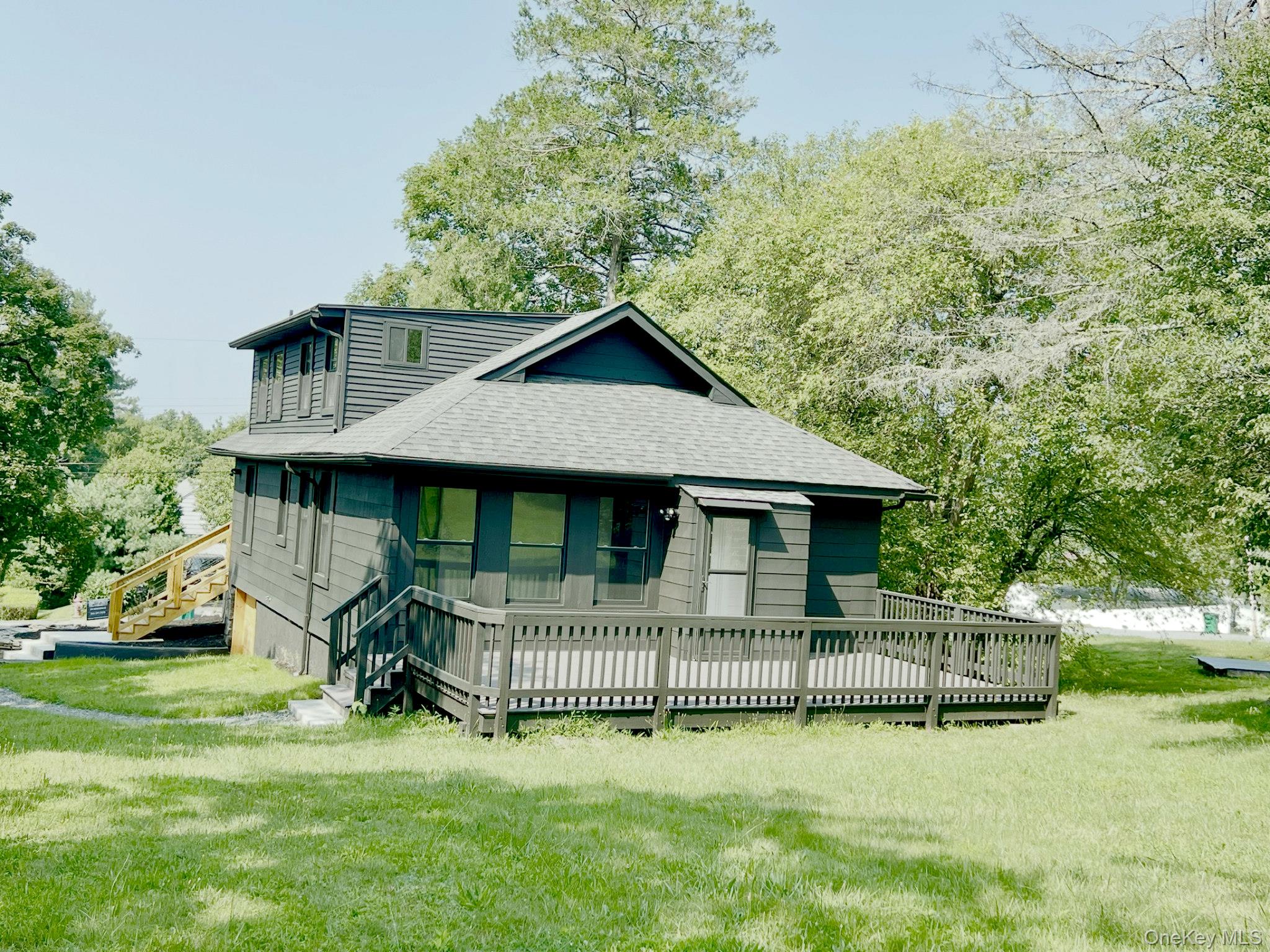 Poughkeepsie, New York 12601, United States, 2 Bedrooms Bedrooms, ,1 BathroomBathrooms,Residential,Active,189115