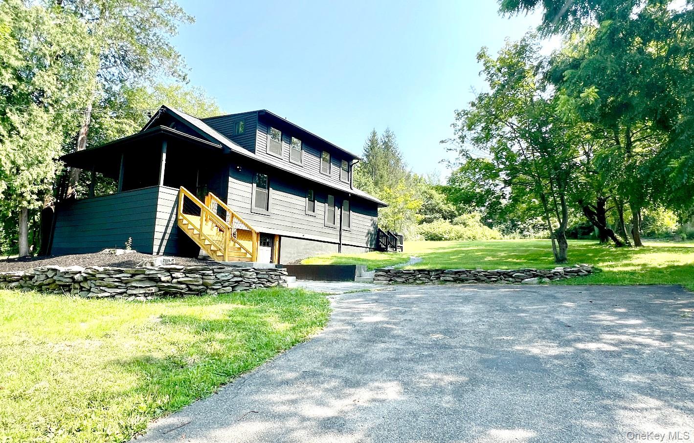 Poughkeepsie, New York 12601, United States, 2 Bedrooms Bedrooms, ,1 BathroomBathrooms,Residential,Active,189115