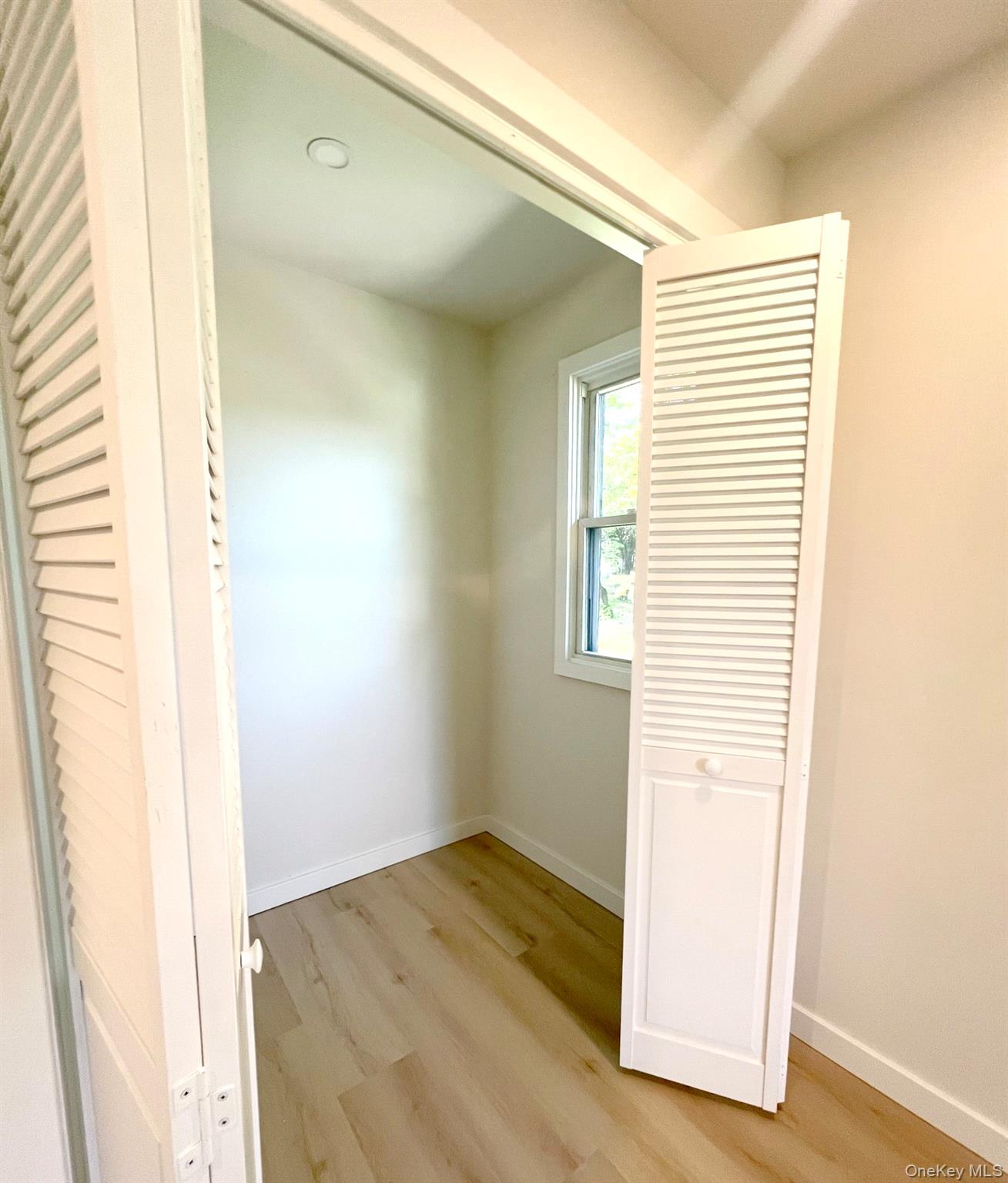 Poughkeepsie, New York 12601, United States, 2 Bedrooms Bedrooms, ,1 BathroomBathrooms,Residential,Active,189115