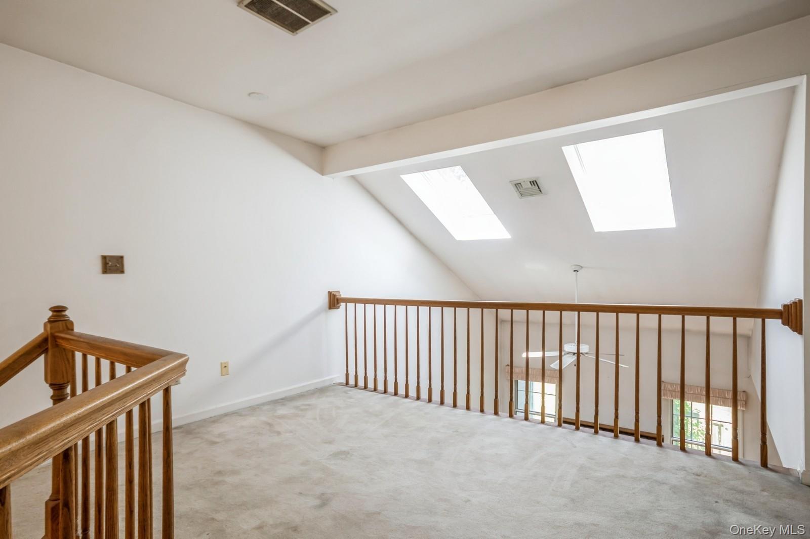 Hyde Park, New York 12538, United States, 2 Bedrooms Bedrooms, ,3 BathroomsBathrooms,Residential,Pending,195579