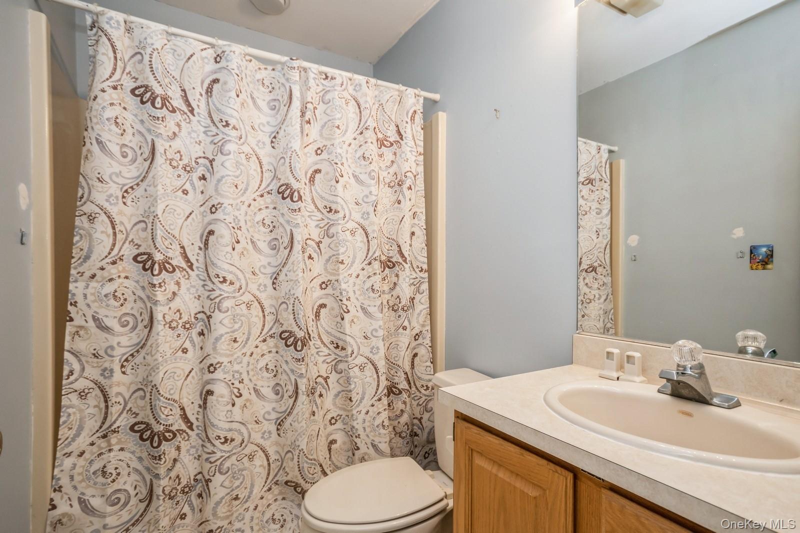 Hyde Park, New York 12538, United States, 2 Bedrooms Bedrooms, ,3 BathroomsBathrooms,Residential,Pending,195579