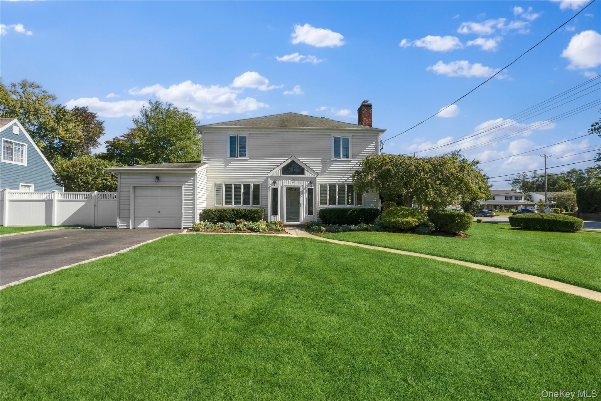 2 Amherst Place