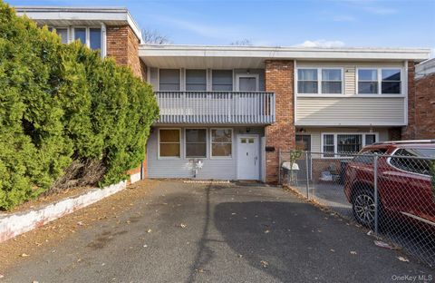 Homes For Sale - 30 Hillside Avenue<br/> West Haverstraw, NY 10993